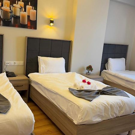 Lions Boutique Hotel Altinova  ภายนอก รูปภาพ