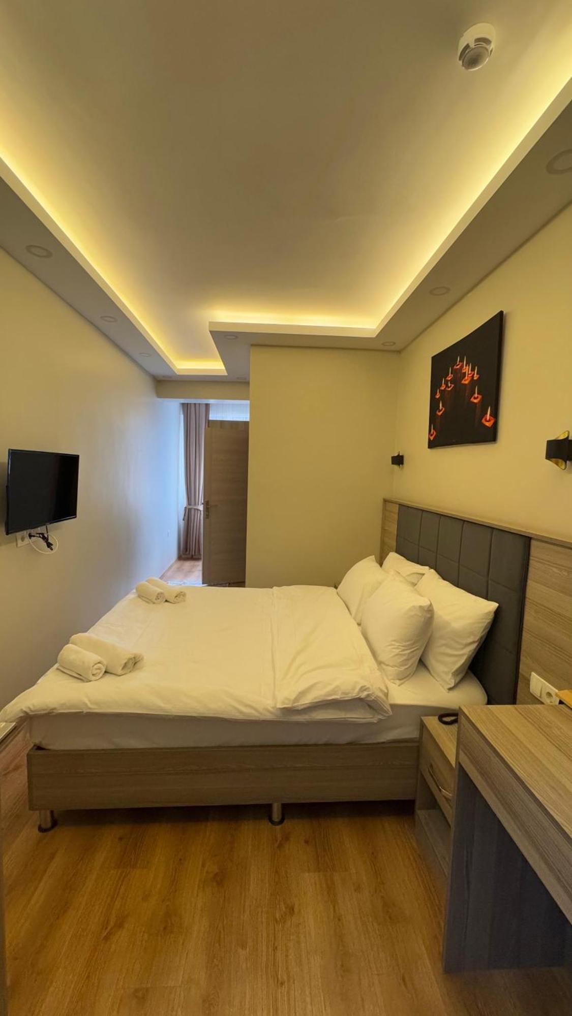 Lions Boutique Hotel Altinova  ภายนอก รูปภาพ