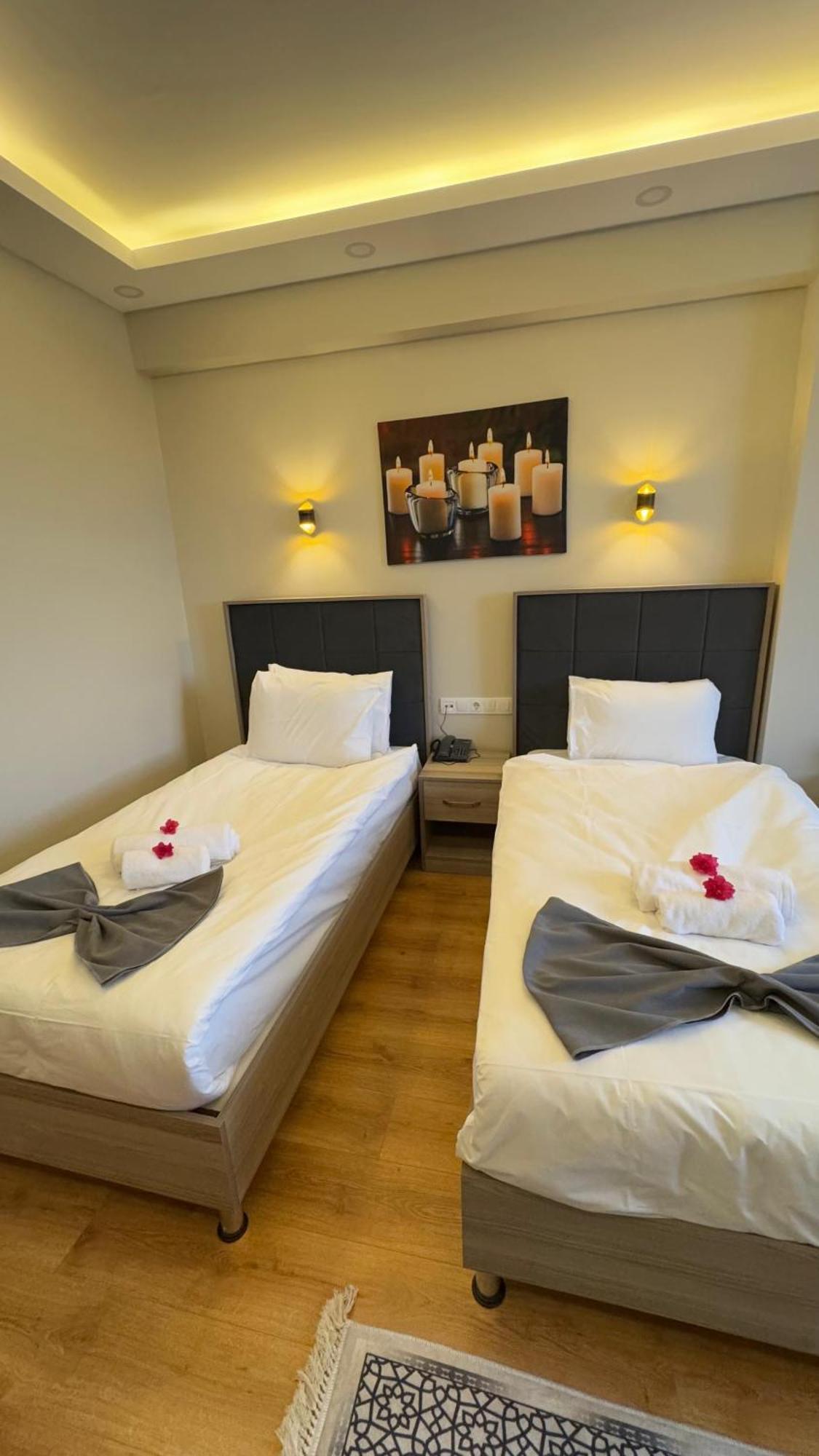 Lions Boutique Hotel Altinova  ภายนอก รูปภาพ